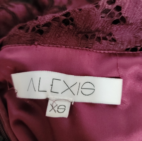 Alexis X Revolve Evie Lace Ruffle Midi Dress Burgundy Cold Shoulder Size XS - Picture 15 of 16